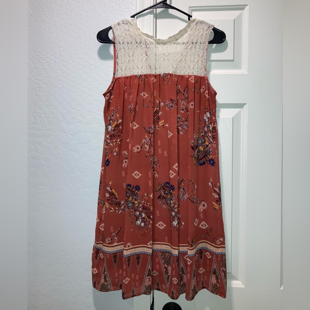 Short sleeve dress size small